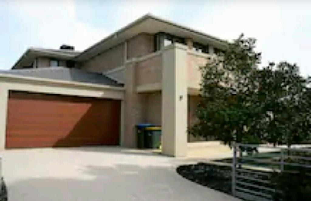 Lucky House Guest house *